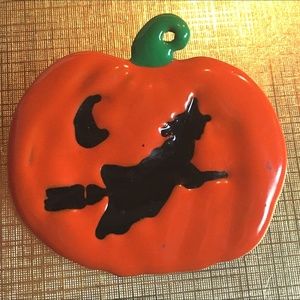 Vtg Pumpkin & Witch on Broomstick Metal Brooch
